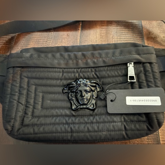 Versace bum bag. Never used. Black - Picture 2 of 4
